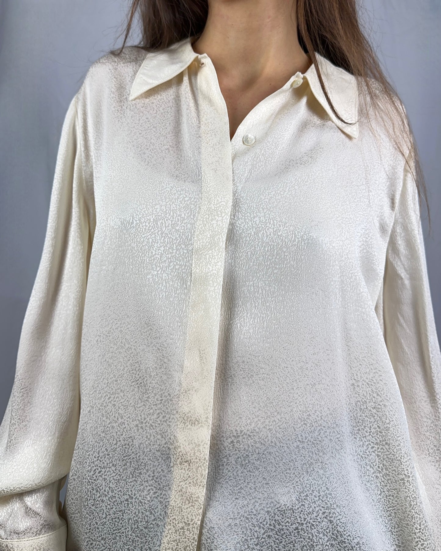 Camicia luminosa in pura seta