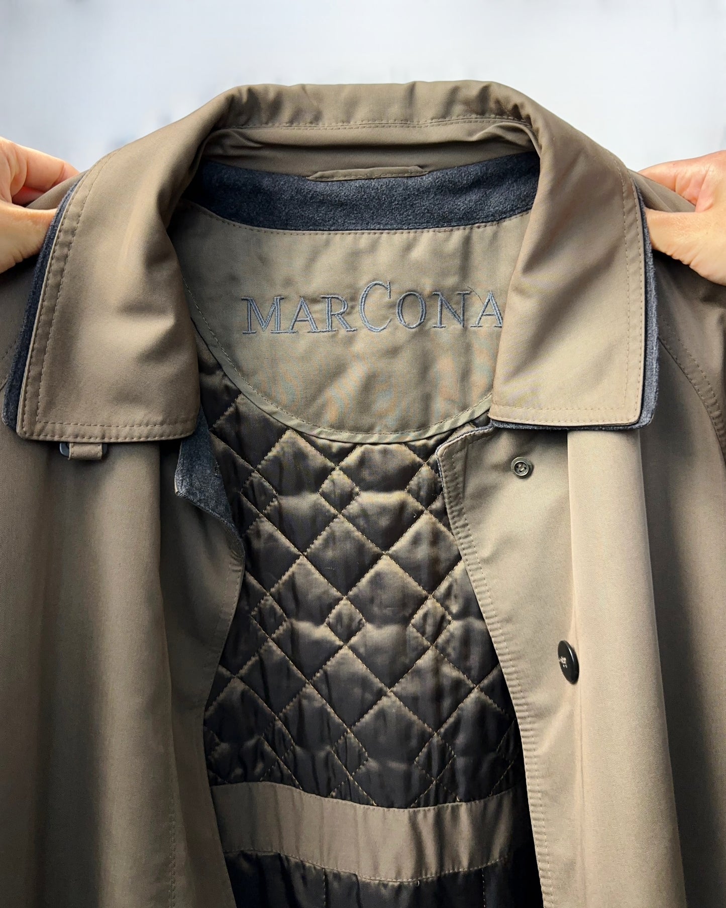 Trench marrone cachi