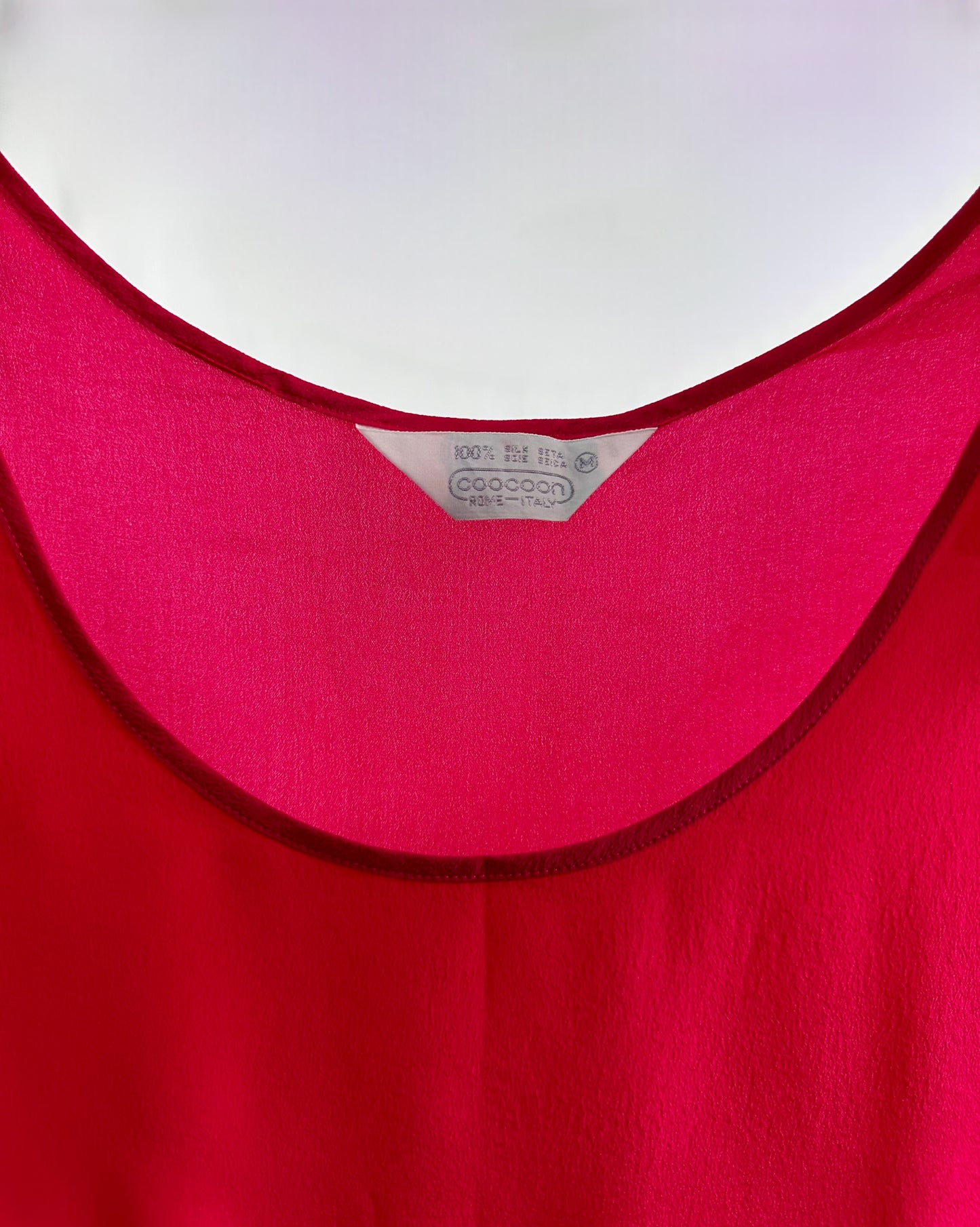 Canotta in pura seta fucsia