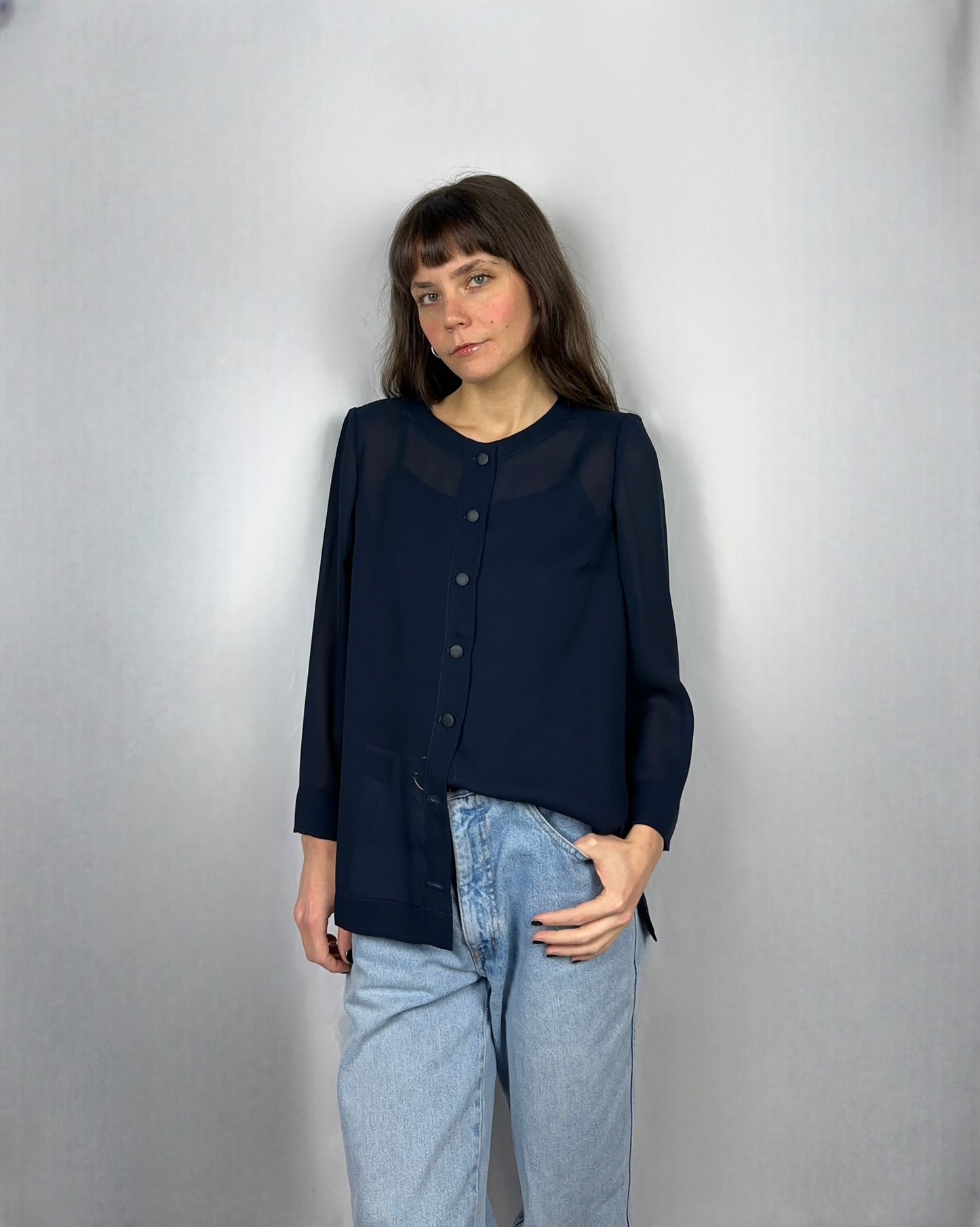 Camicia blu trasparente