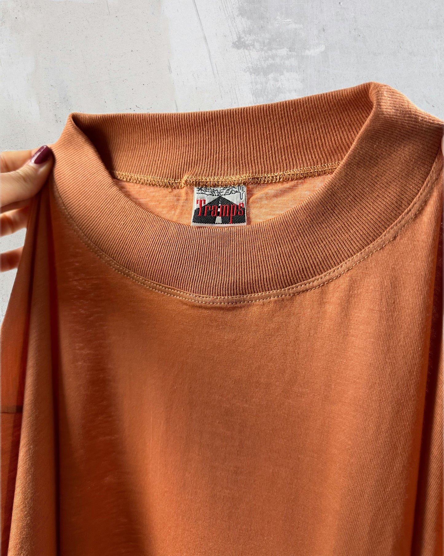 T-shirt mattone