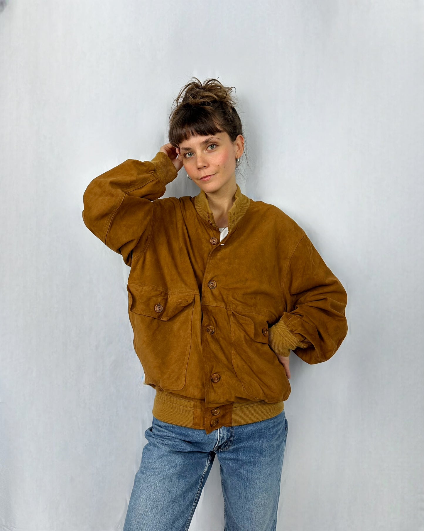 Bomber in suede