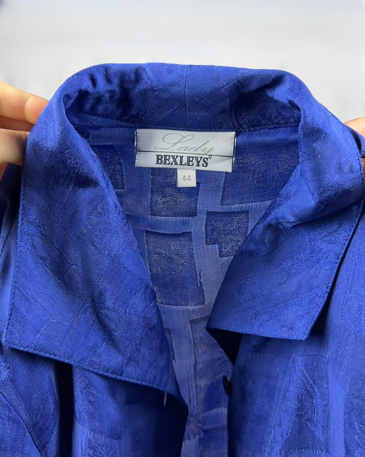 Camicia viola floreale