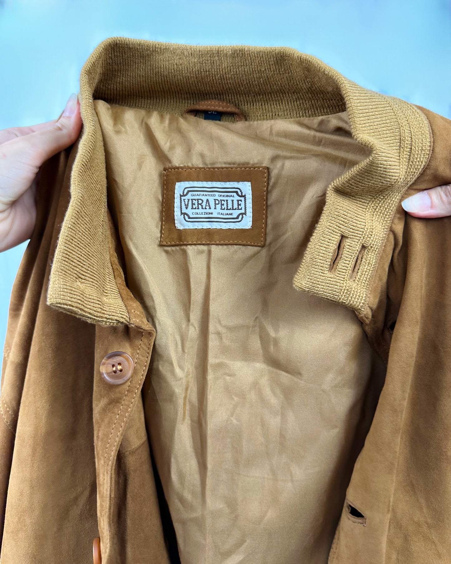 Bomber in suede