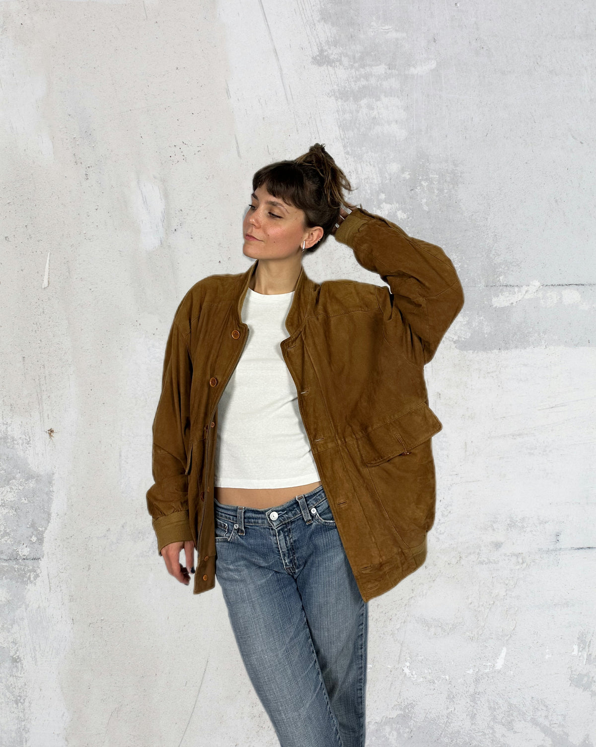 Suede bomber