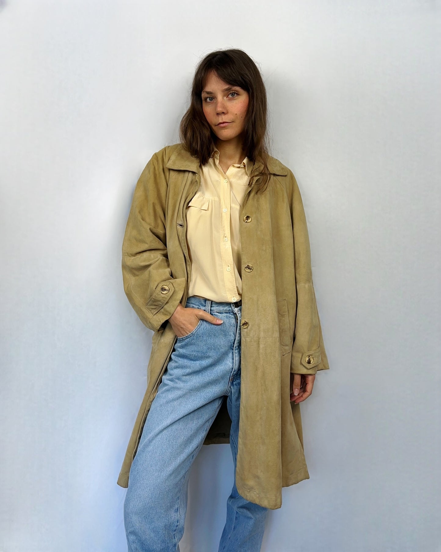 Trench in suede beige