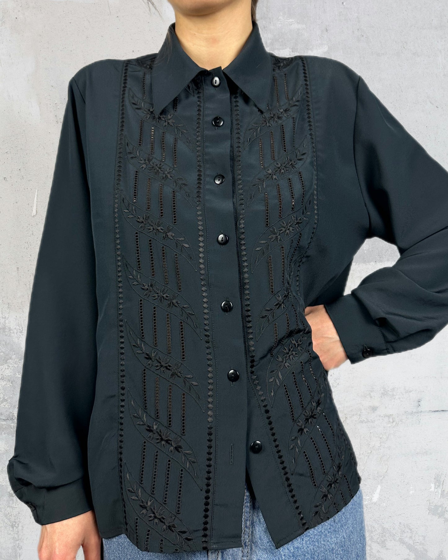 Camicia ricamata
