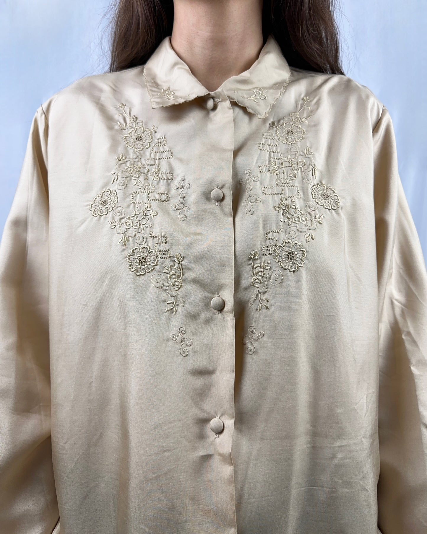 Camicia ricamata in pura seta