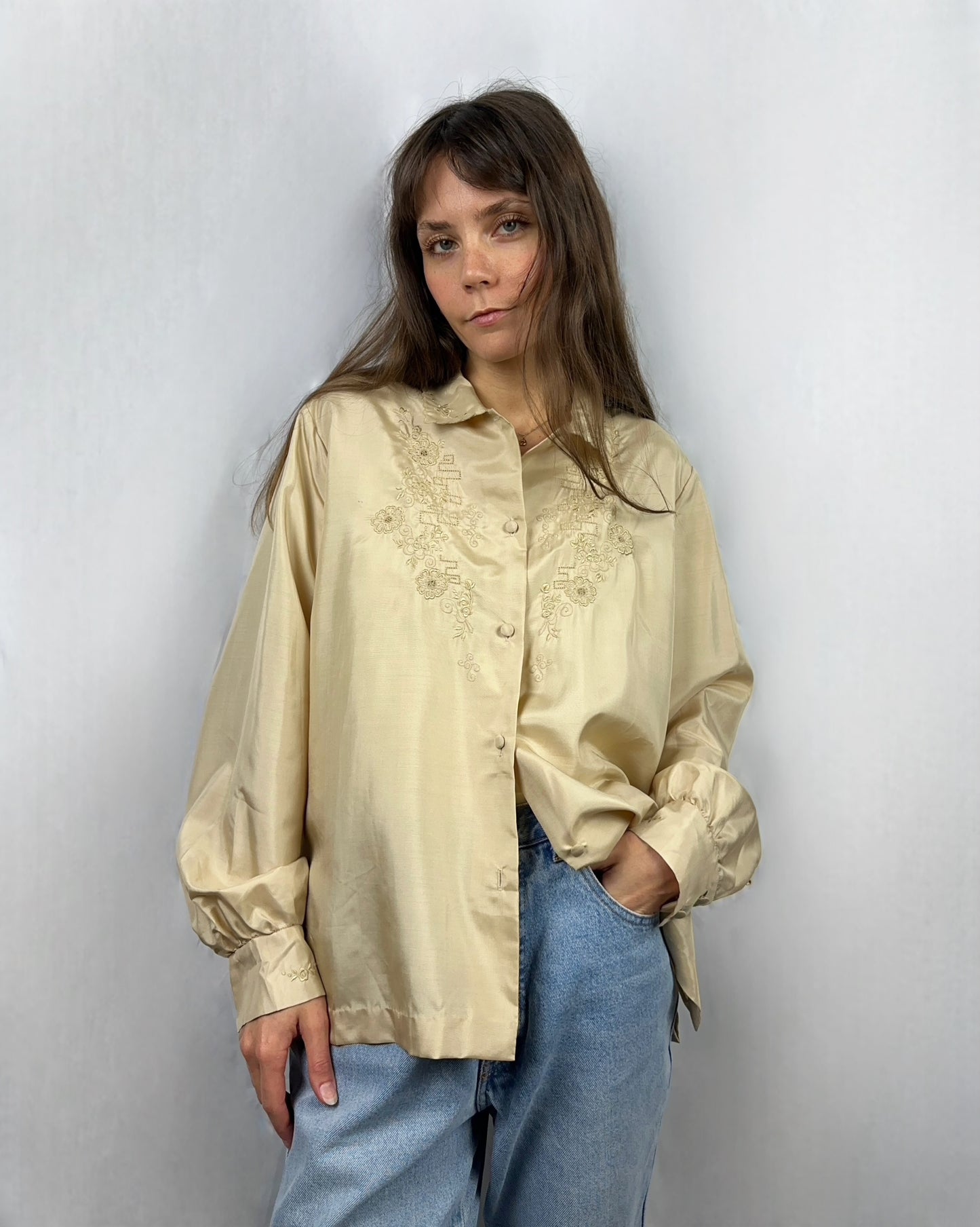 Camicia ricamata in pura seta