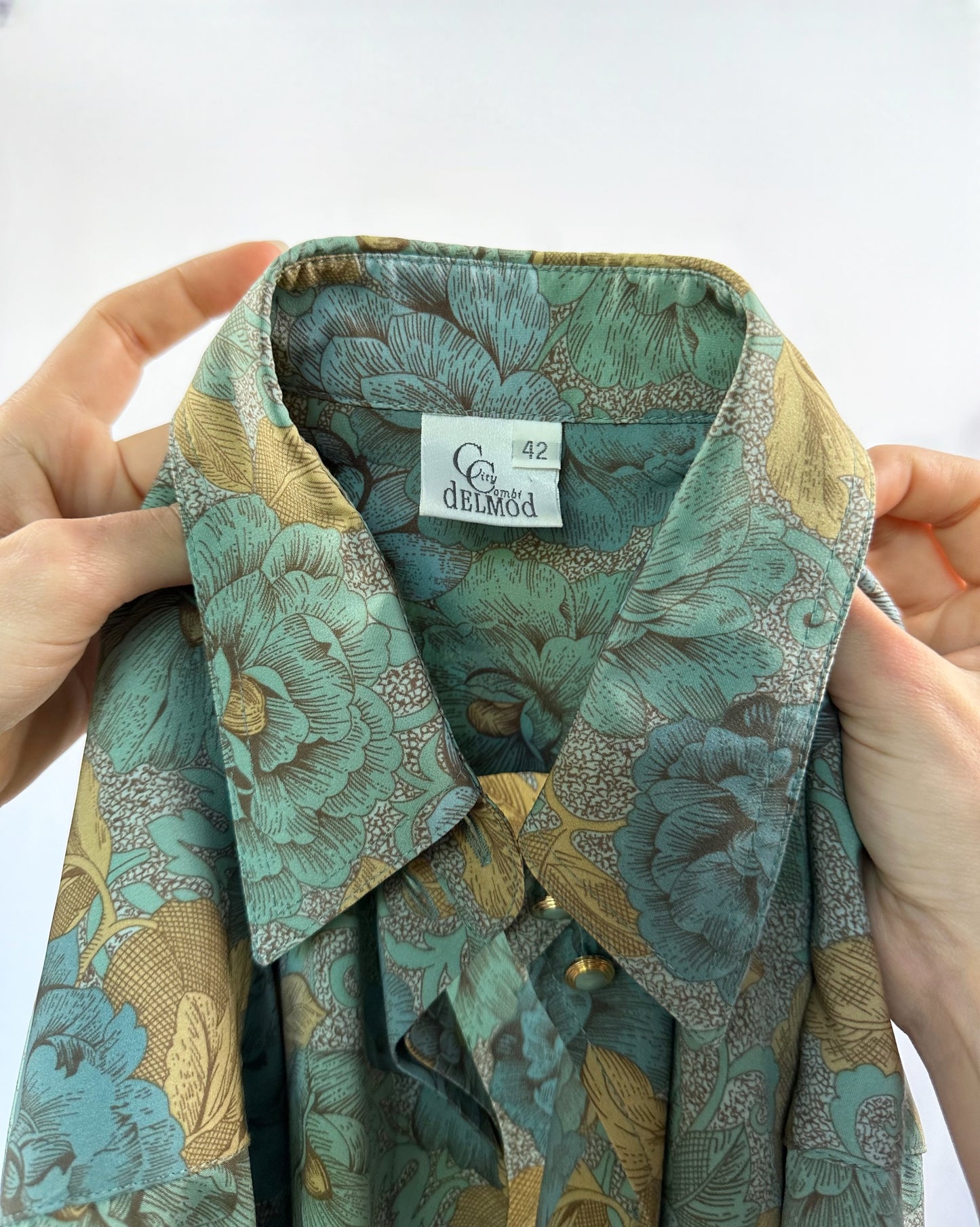 Camicia floreale unica