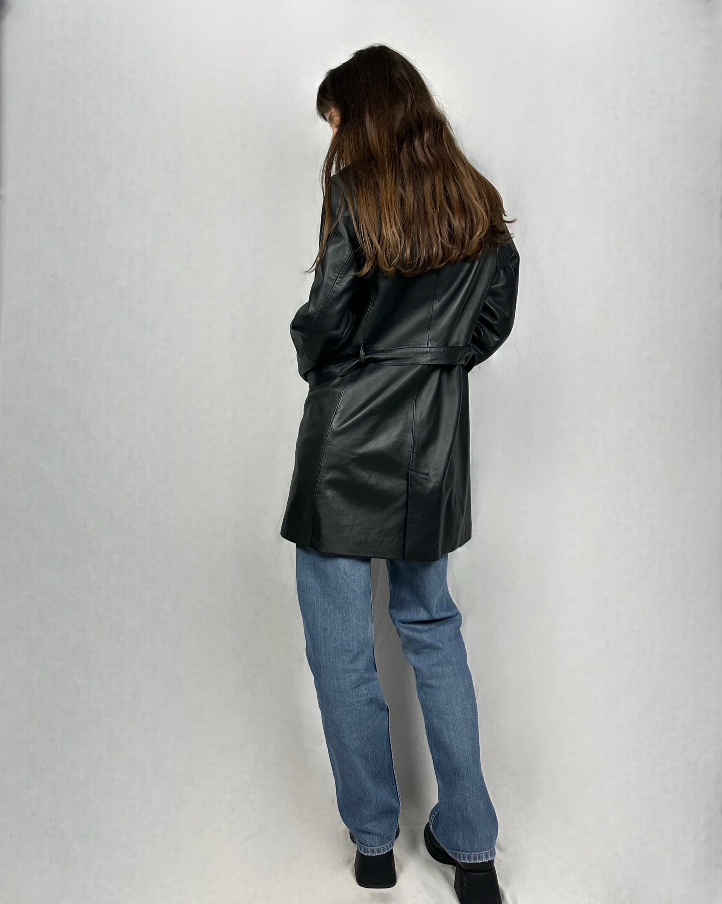 Trench corto in vera pelle