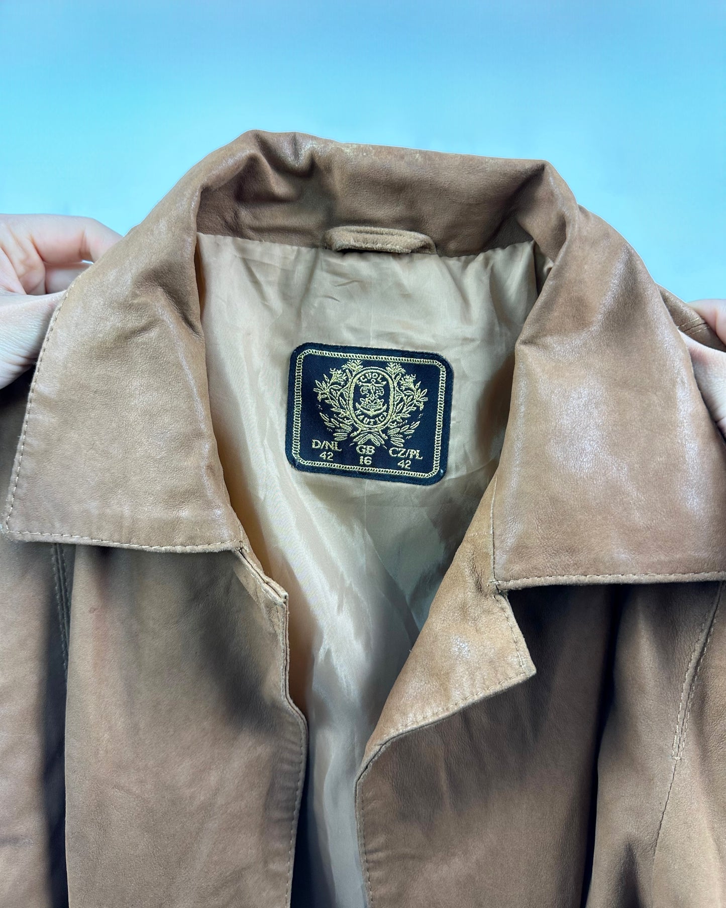 Trench in suede nocciolato