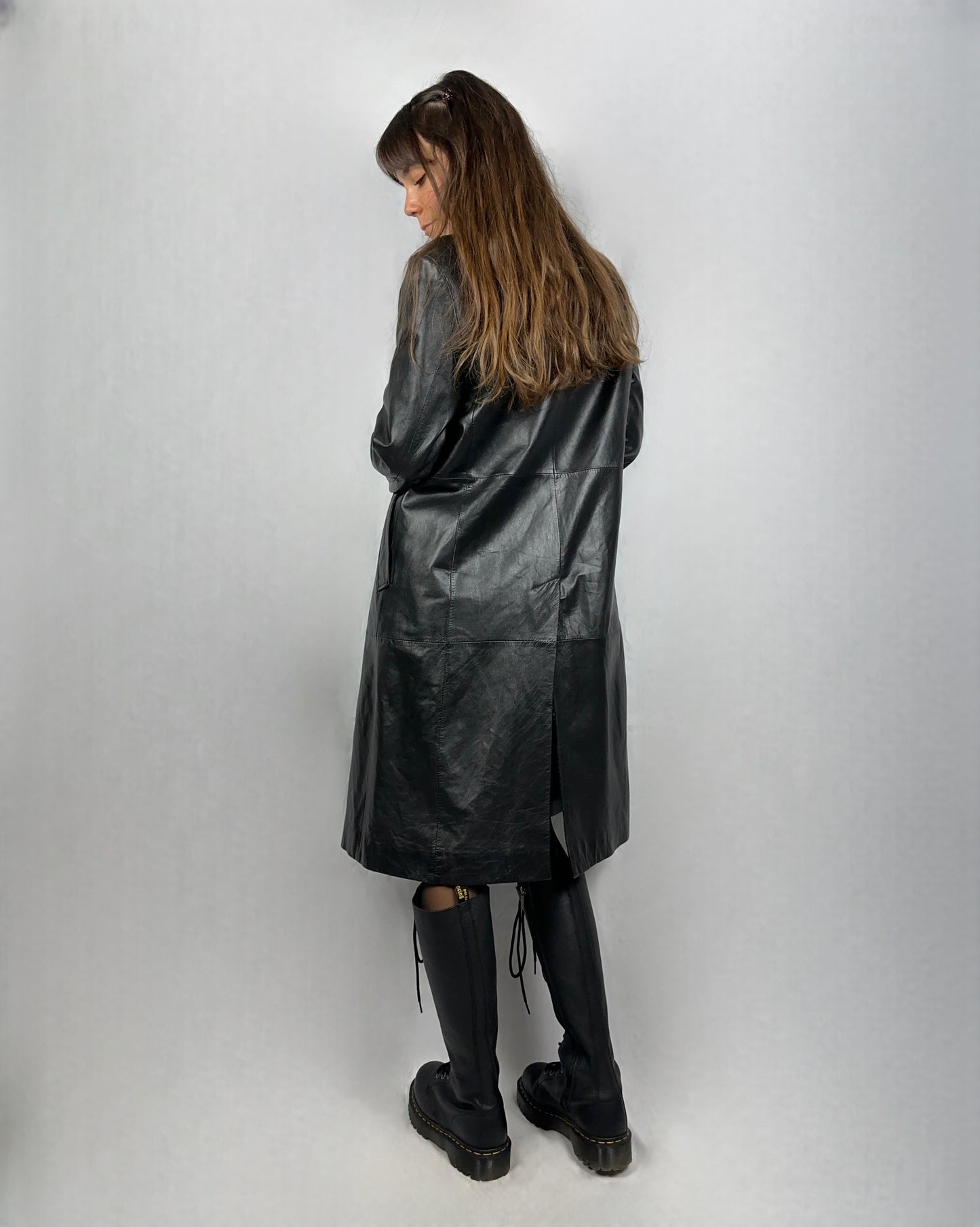 Trench nero in vera pelle