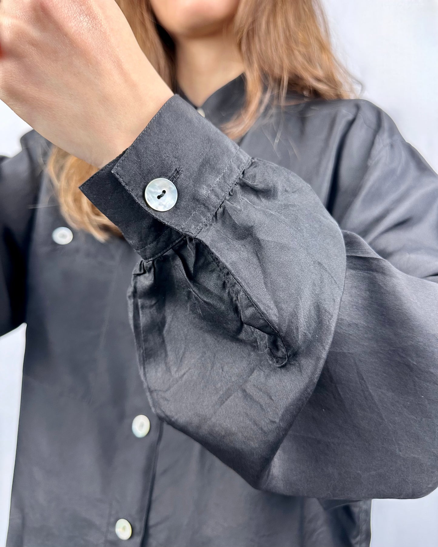 Camicia basic in pura seta nera