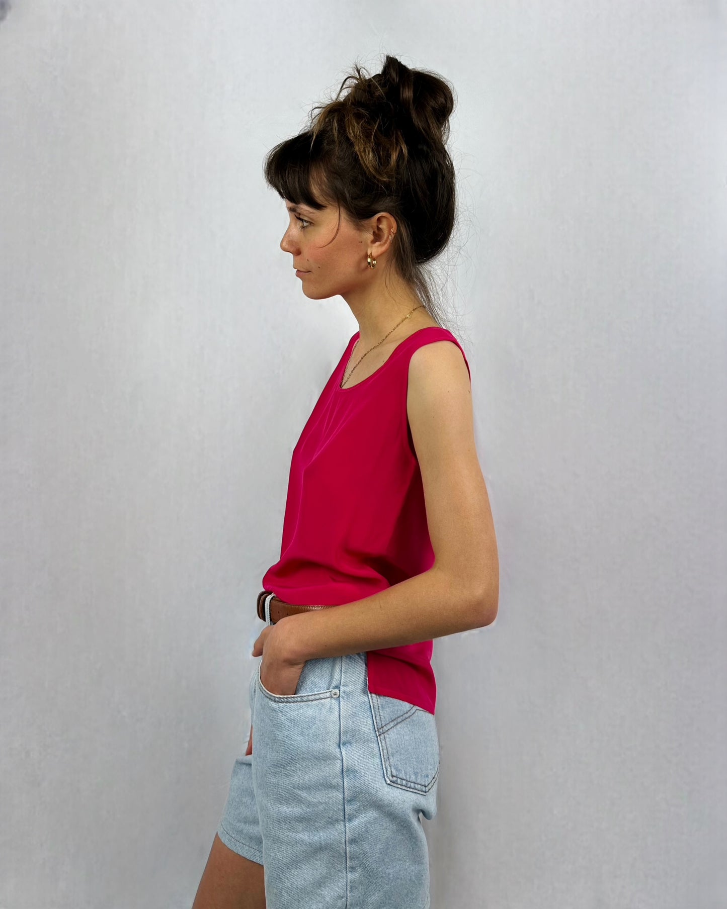 Canotta in pura seta fucsia