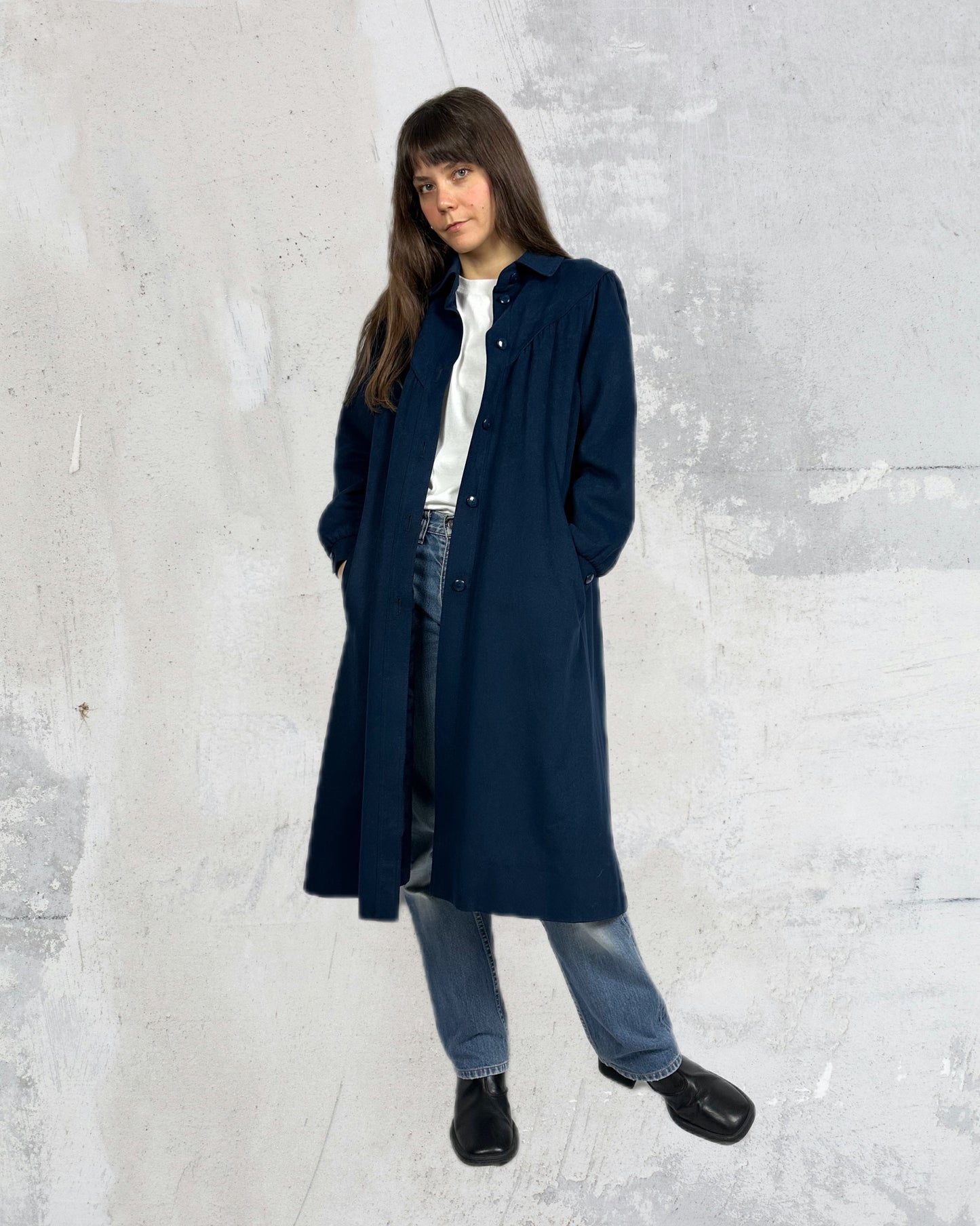 Trench blu a sbuffo